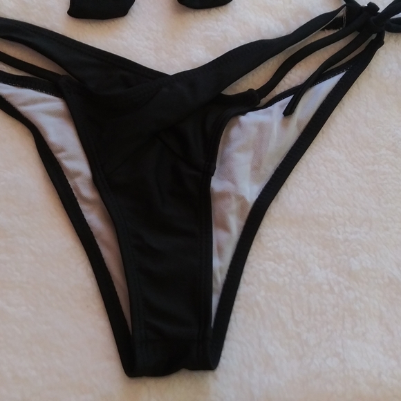 Black strappy tie bikini size small - Picture 2 of 3